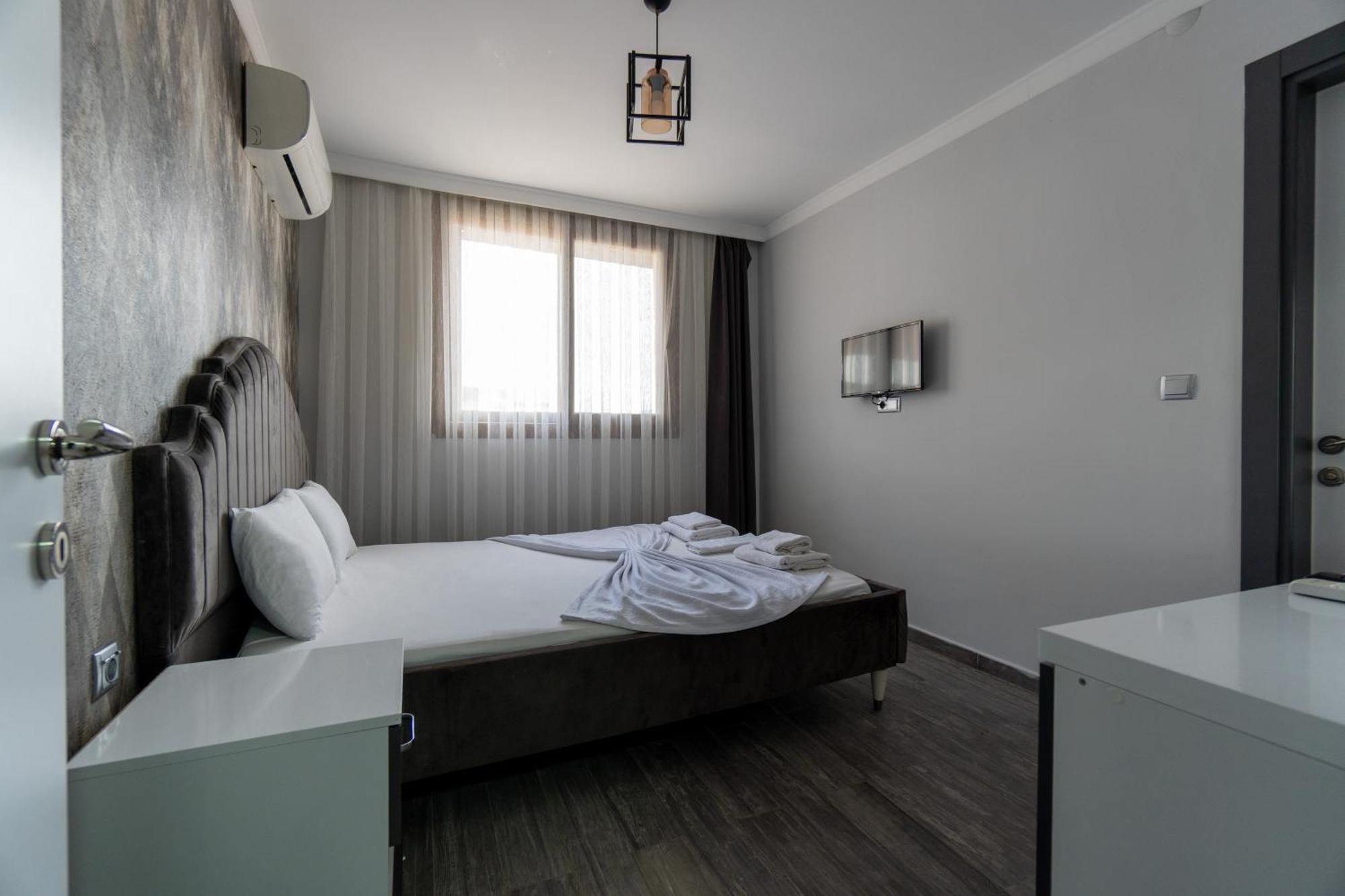 Stone House Butik Hotel