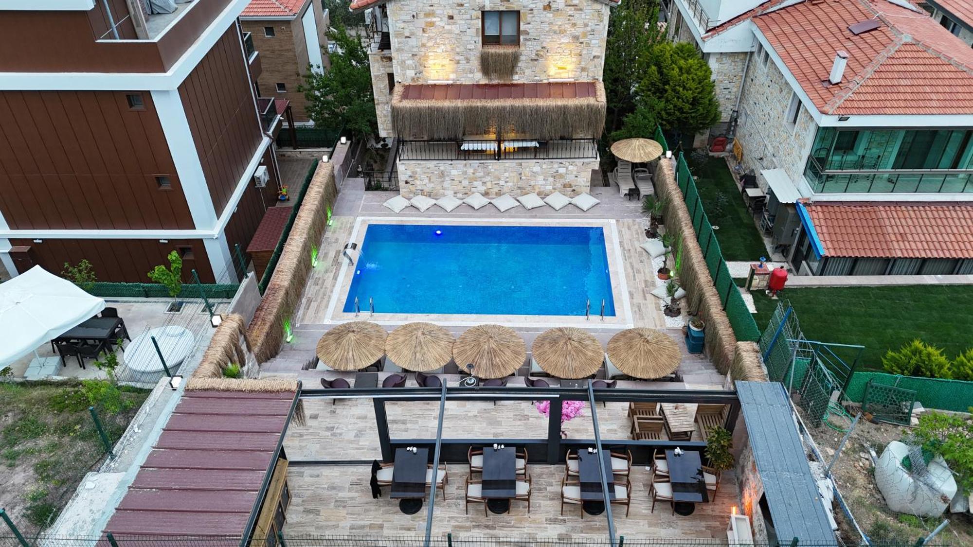 Stone House Butik Hotel *